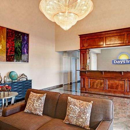 Days Inn & Suites By Wyndham Houston North - Спринг Екстер'єр фото